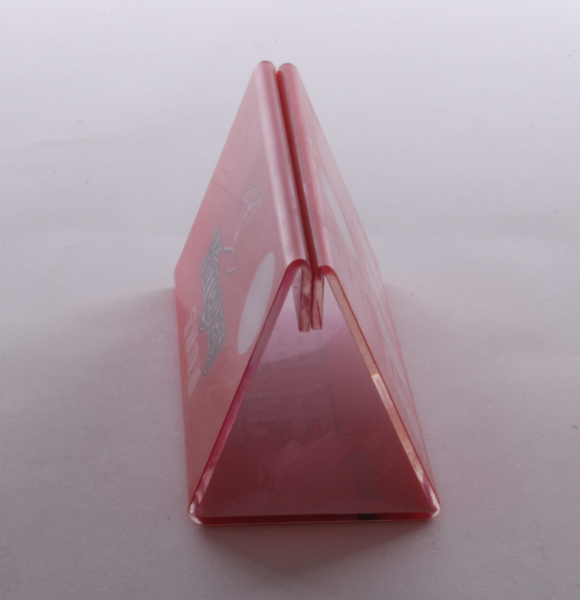 展示牌-横向亚克力强a4纸台签台卡台牌桌牌广