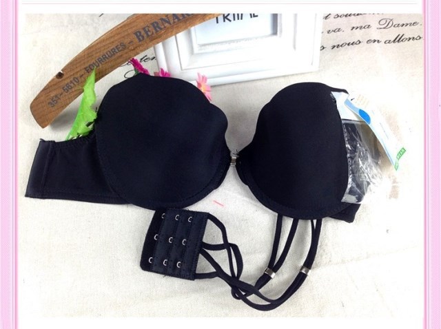 <em>文胸</em>-2014<em>新型</em>A杯纯色光面内衣 少女三排扣内