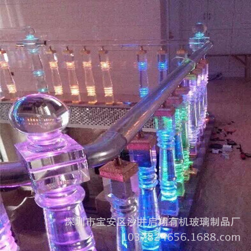 厂家直销水晶楼梯立柱 亚克力罗马柱 有机玻璃将军柱 水晶扶手