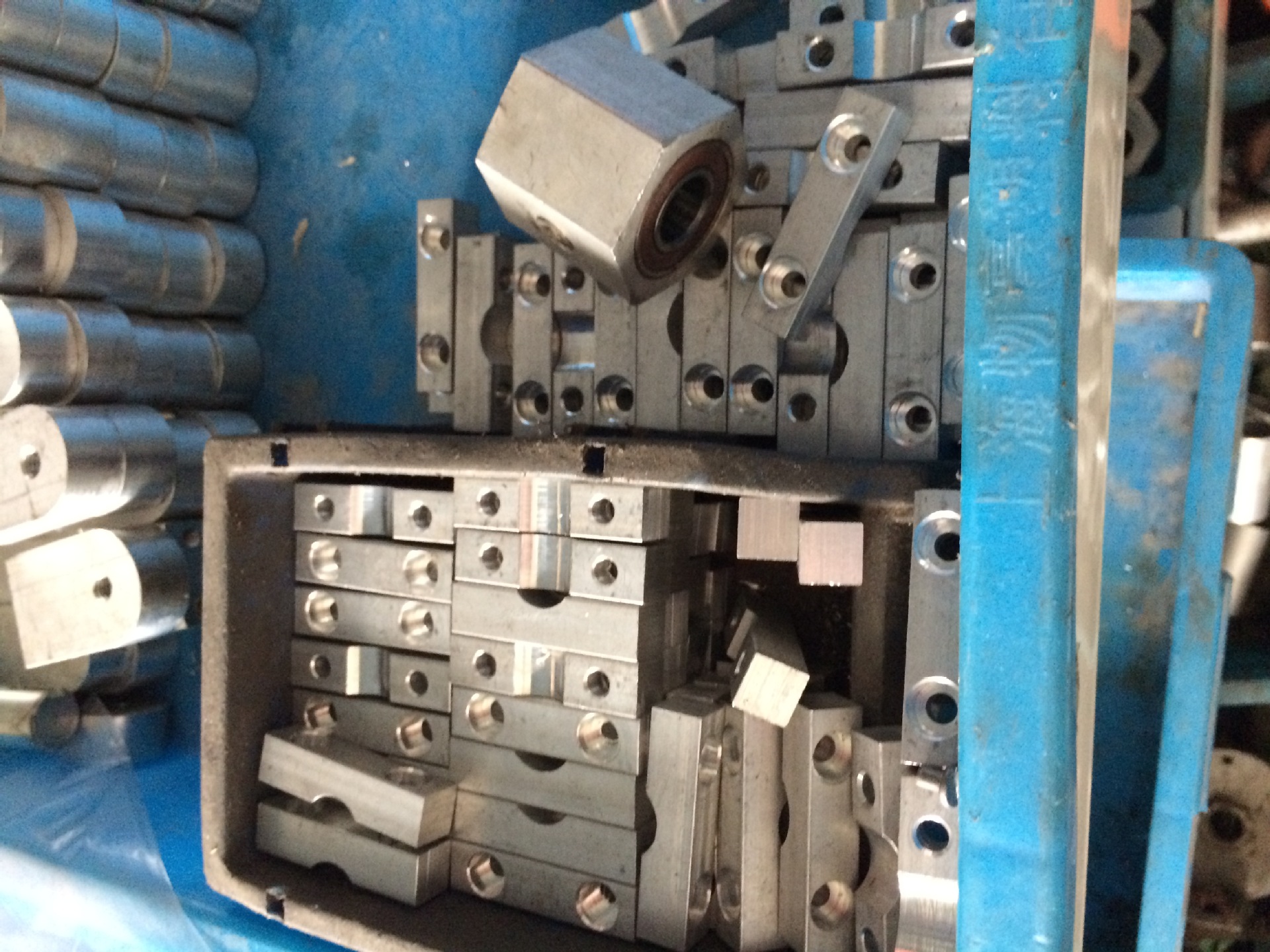 数控车床大小批量加工、CNC加工中心配件加工、食品机械配件加工