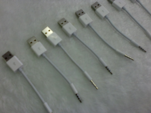 小黑夹子固定头发_用夹子固定数据线_塑料线夹子图片