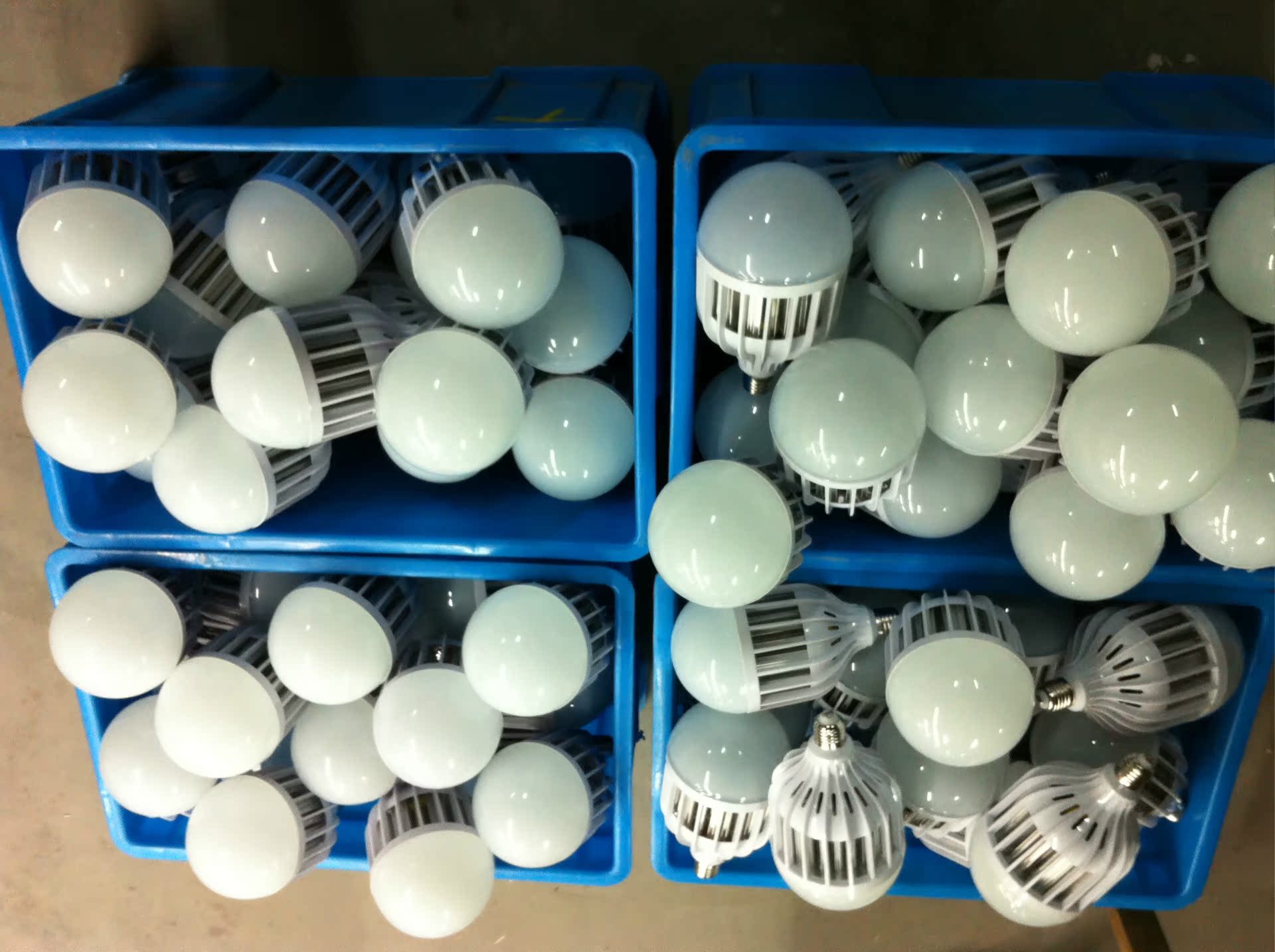 30W球泡燈 022