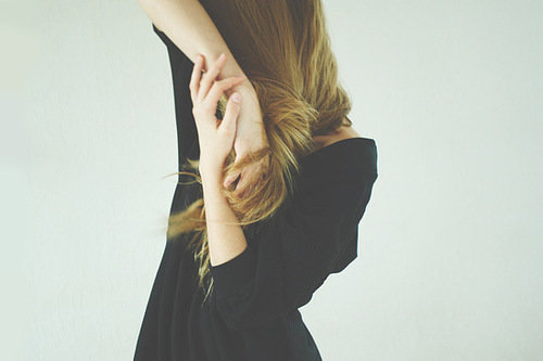 幸福不是天生的,而是要靠自己才能拥有;孤独不