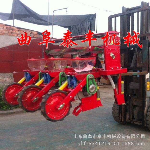 四轮带播种机21