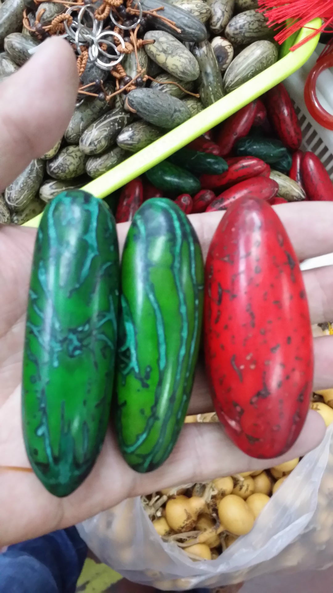 千眼菩提子 菩提籽原料 鳄鱼果 红果 绿果 黄果 白菩提籽