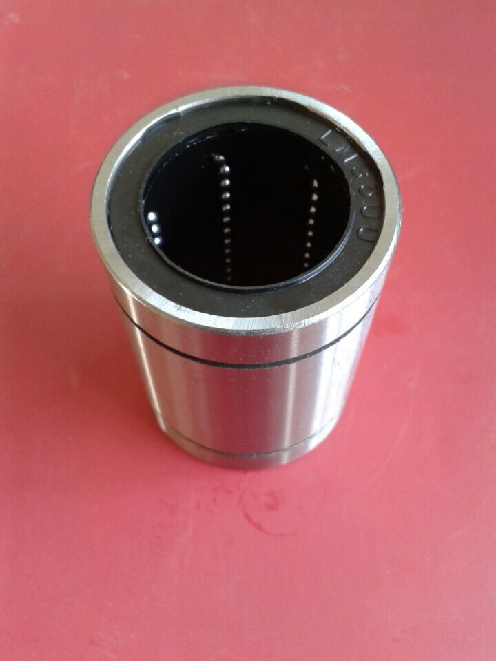 厂家大量现货供应HHY精密直线轴承LM8UU尺寸8*15*24