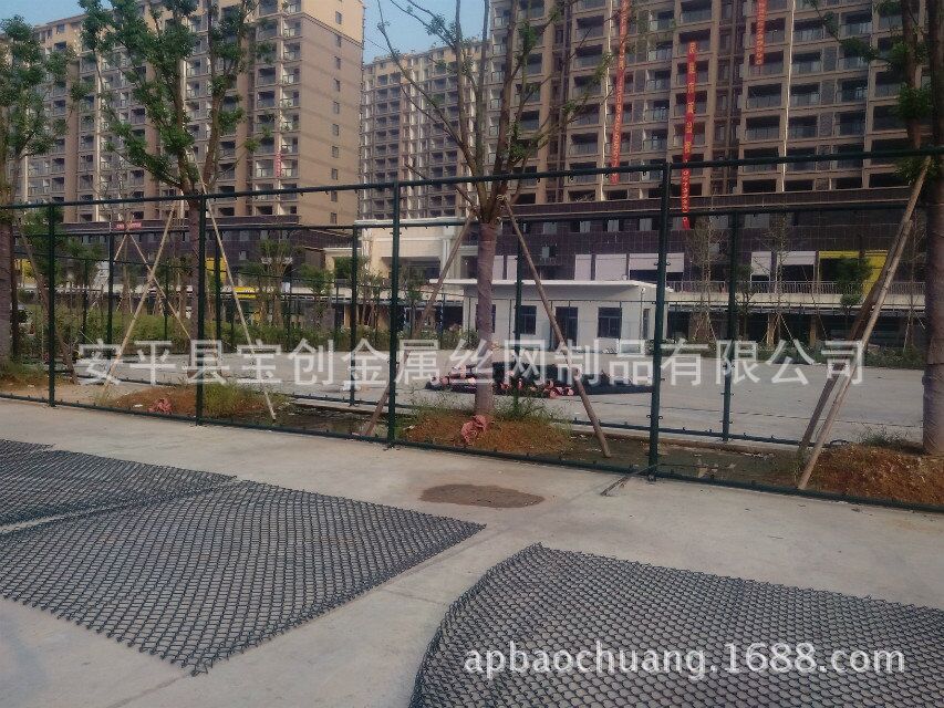仁怀篮球场围网价格 篮球场围栏厂家 篮球场护栏规格