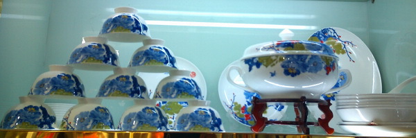 56头冠压群芳_调整大小