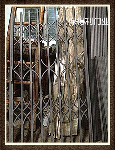 宝蓝色拉闸门_副本