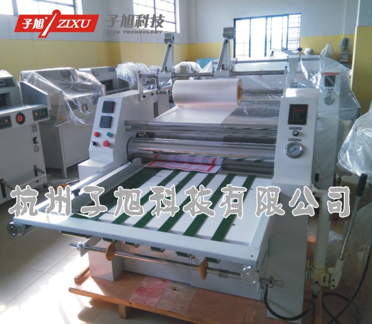 ZXFM-720Y 手动液压覆膜机实物前