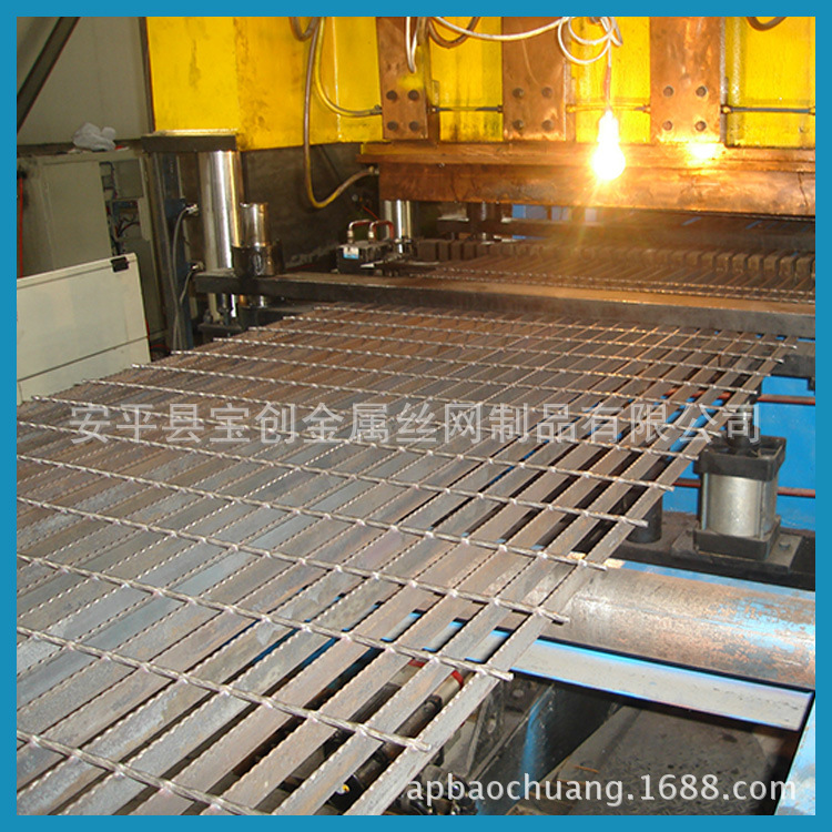 船用脚踏板质量 水沟盖规格 涂塑钢格板价格 宝创钢格板