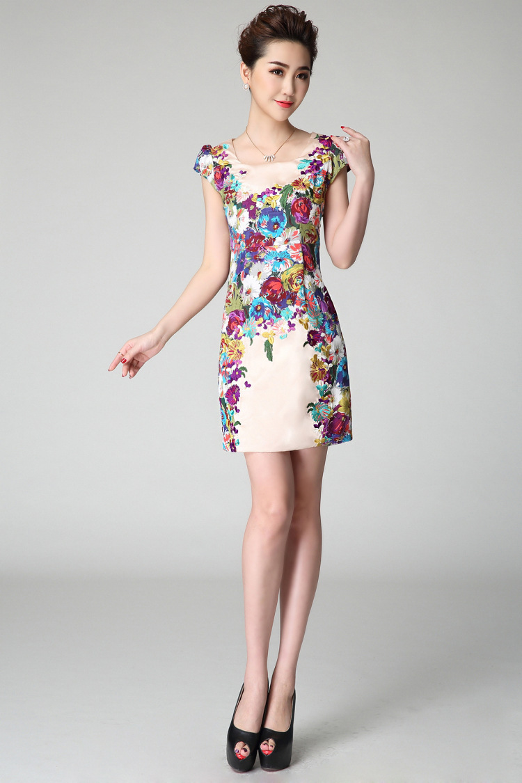 夏季新款欧美高端女装重工牡丹花刺绣修身短袖连衣裙