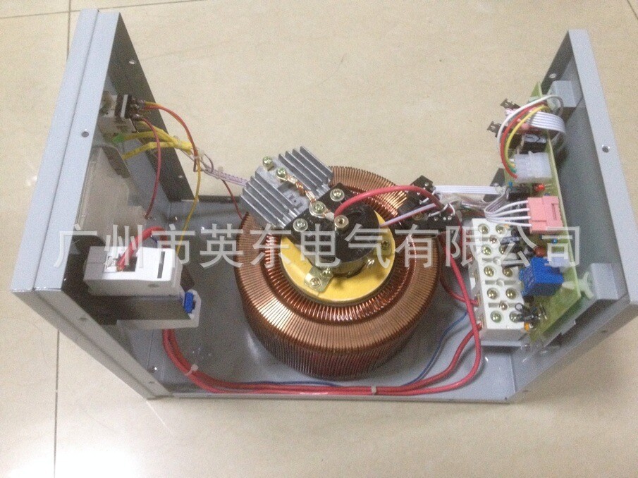 单相稳压器SVC-3KVA内部