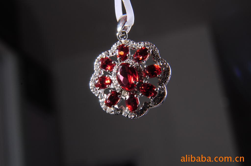【韩版欧美流行外贸花形吊坠纯银饰品天然石榴