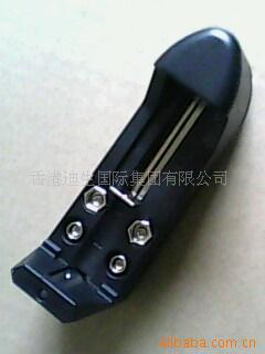 应急充电器-1.2V镍氢镉电池3.0V锂电池3.7V柱