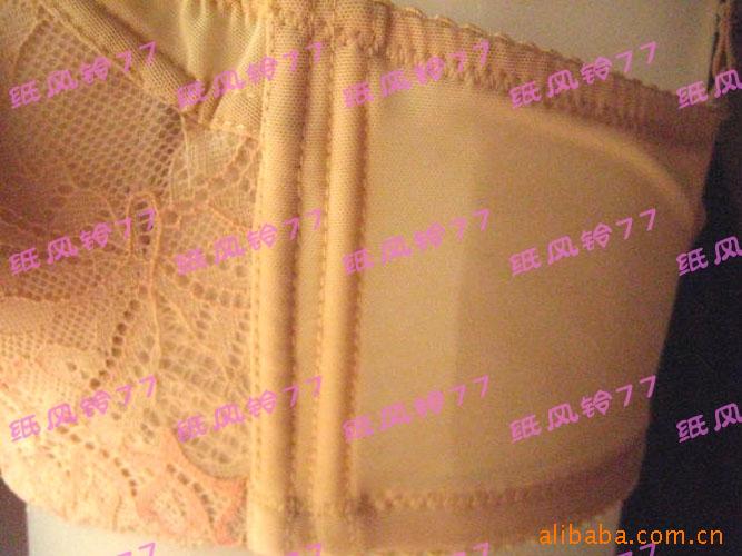 <em>文胸贵</em>夫人8380 上托侧收 b杯内衣四色 有套装