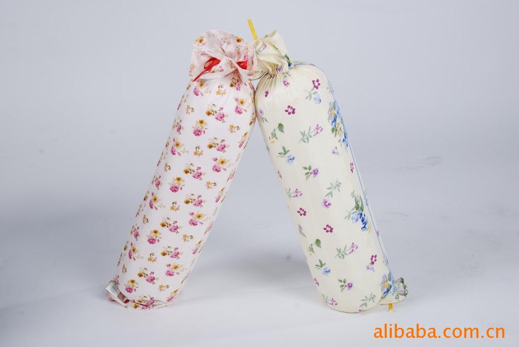 【【厂家大量特供、可定制】竹炭圆柱颈椎枕【