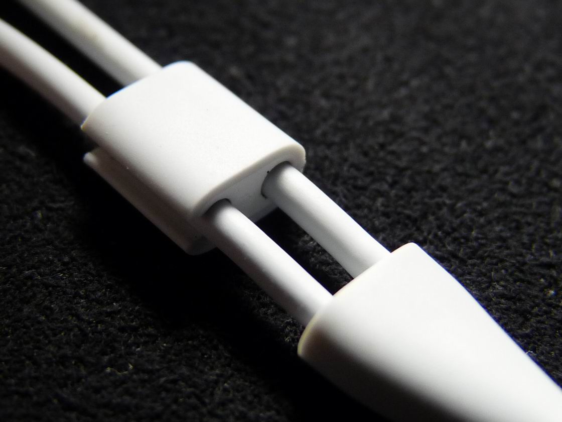 供应苹果耳机 动铁入耳 原版散装