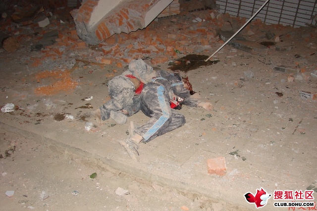 汶川地震死亡照片图片