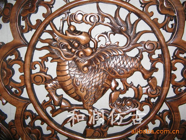 传统韵味与现代需求的融合：仿古门窗厂家的发展趋势