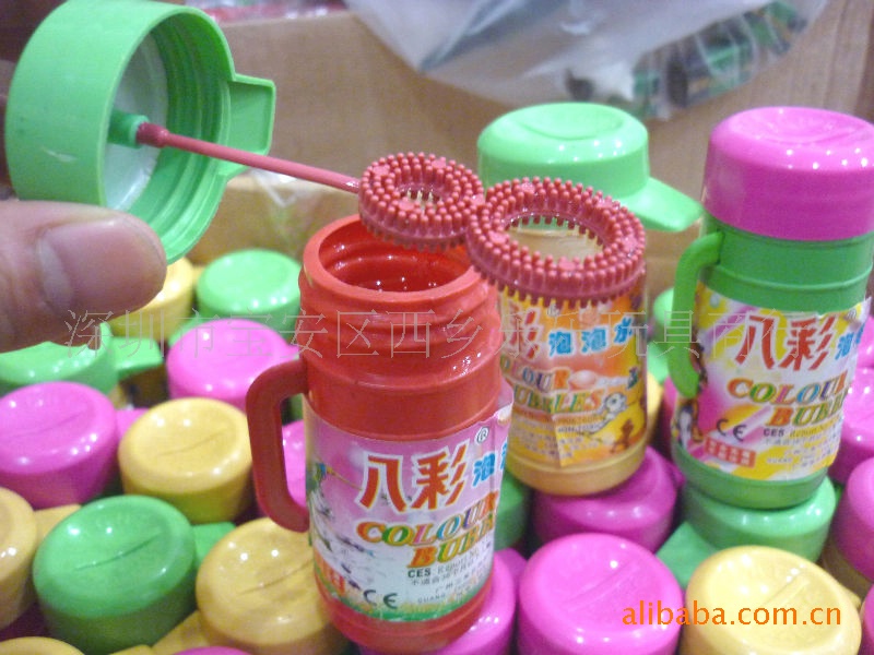 593八彩无毒泡泡水电动喜羊羊灯光音乐泡泡***玩具车