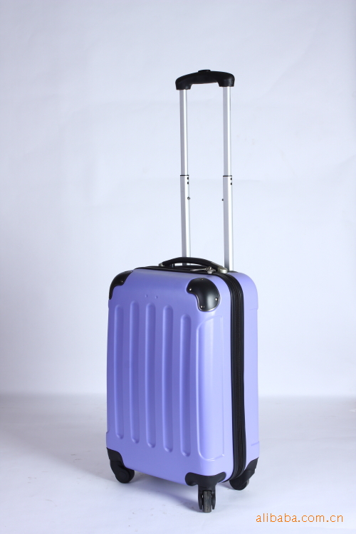 厂家长期出售 量身制定各种精美 拉杆箱 旅行箱 suitcase