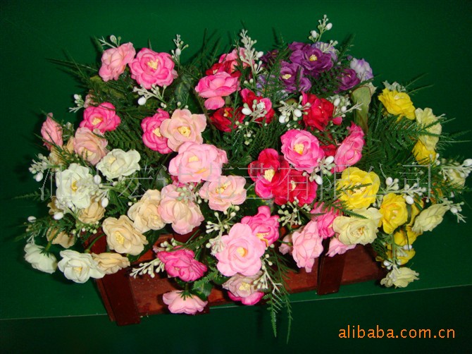 批发供应仿真人造花,厂价热销:18头小茶