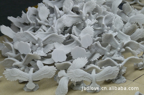 树脂装饰品：艺术与创意的新风尚