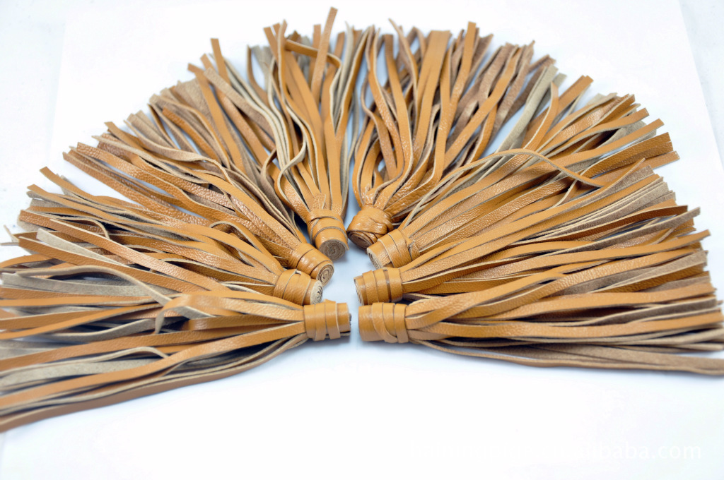 厂家供应各种真皮流苏 绵羊皮流苏 真皮皮条 可定制