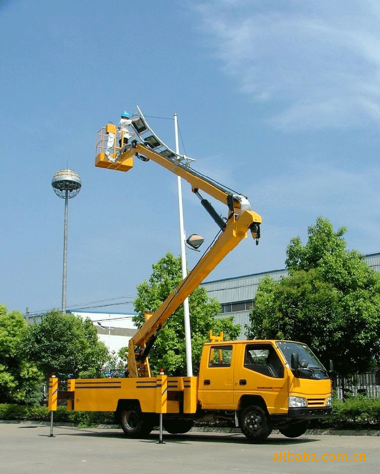 升降台-供应曲臂高空作业车,折臂式高空作业车-升降台尽在阿里巴巴