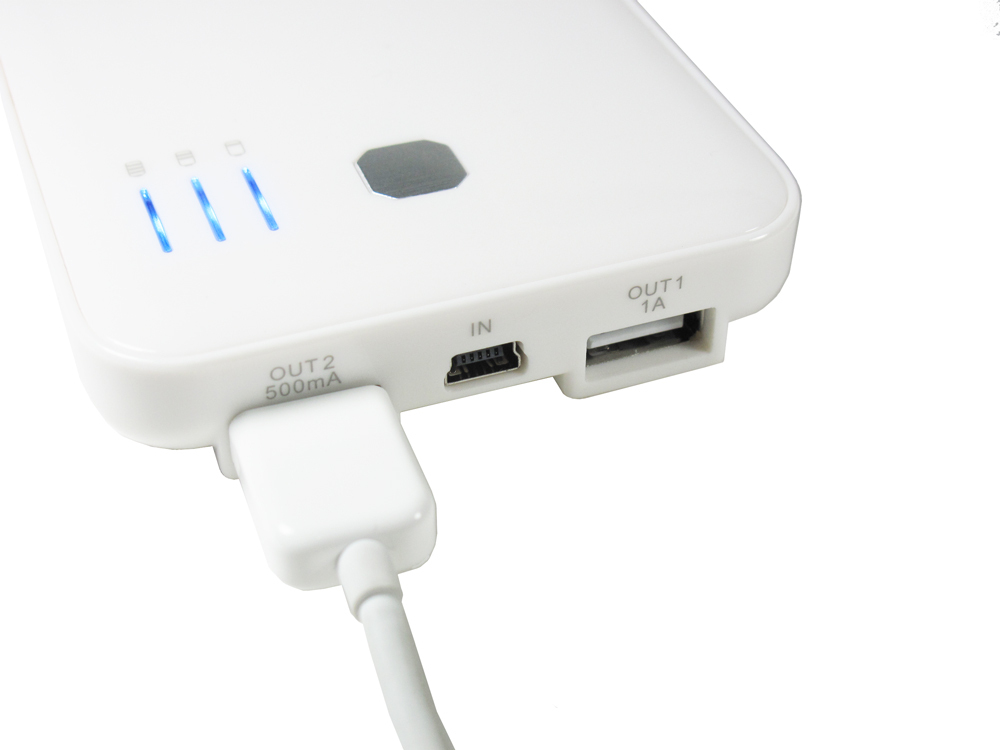 太阳能充电器-双usb 双输出 iphone/ipad移动电源 可开17%增值税.