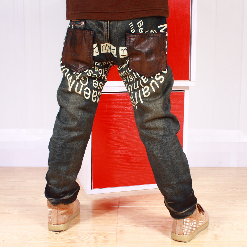 2012春 新款四季百搭 印花字母 铁皮口袋 男中童牛仔裤fqd1257 57.