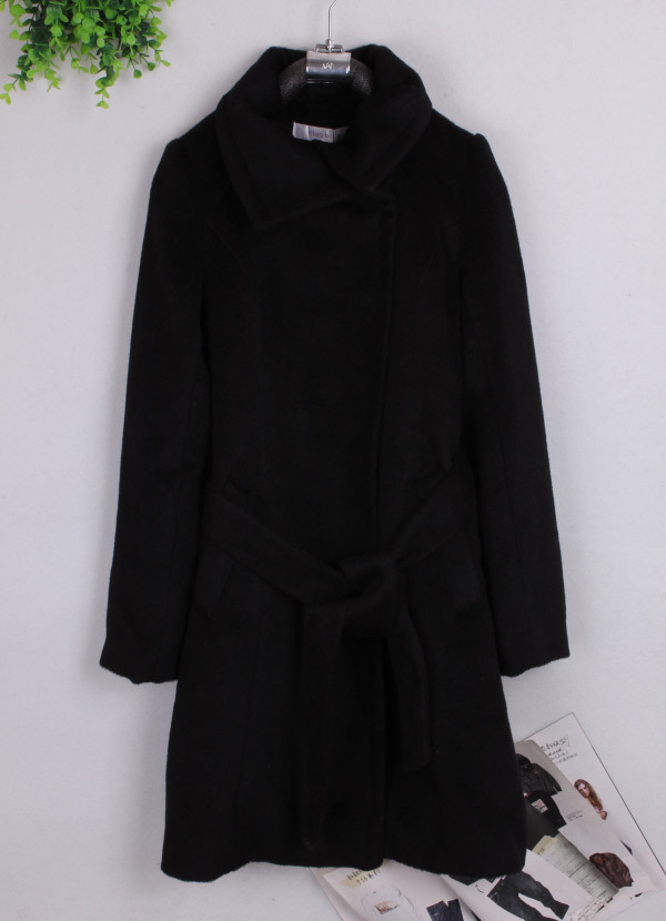 上海柯之露服饰有限公司