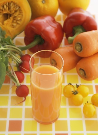 供应道生榨汁机,橙汁机,榨取纯果汁.金属制造 卫生 安全 美观