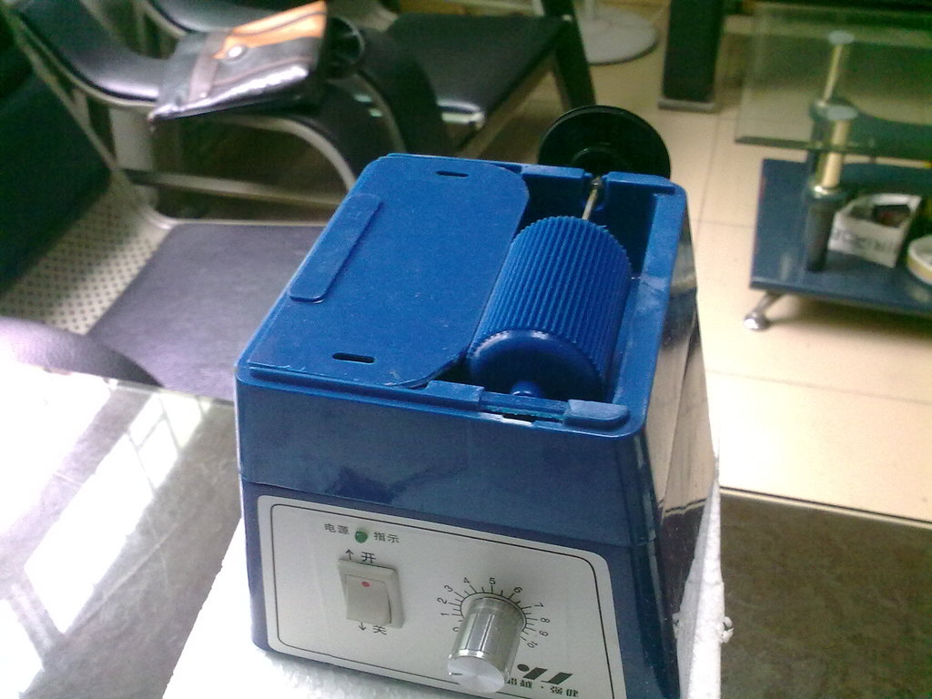 东莞厂家直销越健牌yq-2a新型高效电动油边盒