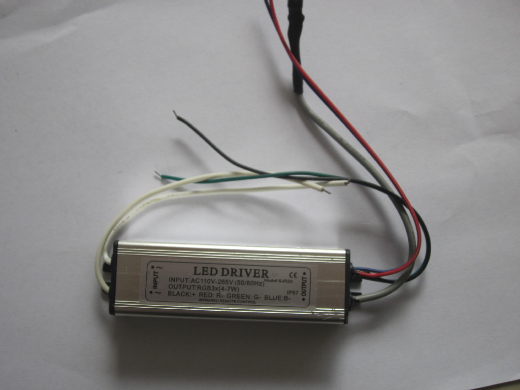 遥控rgb 20w全防水驱动电源 带遥控记忆功能 投光灯rgb遥控驱动