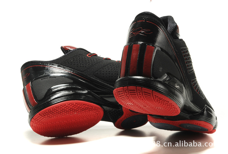 zero rose 1.5德里克-罗斯签名款篮球鞋 黑红316331-142