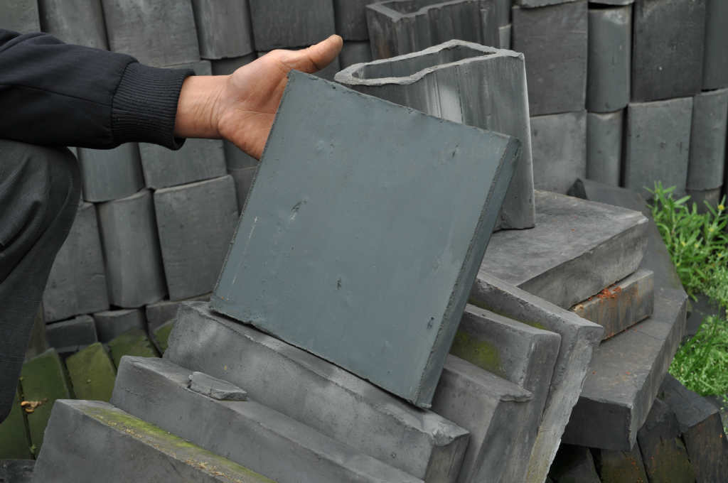 厂家直销 青瓦 量大优先 可来电定做 耀兴建材厂