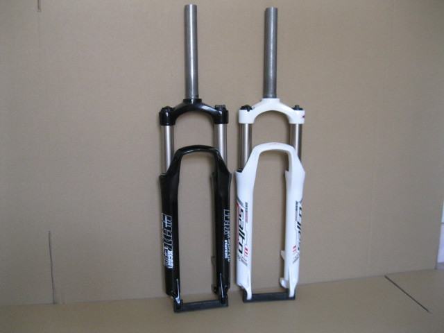 13款赛途 三拓xcm 山地车 肩控 锁死前叉 避震前叉碟刹版