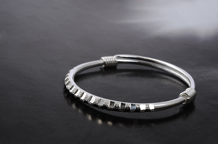 爱亚妮 银饰 s990纯银 银手镯 大人款单圈银手镯 纯银饰品图片_8