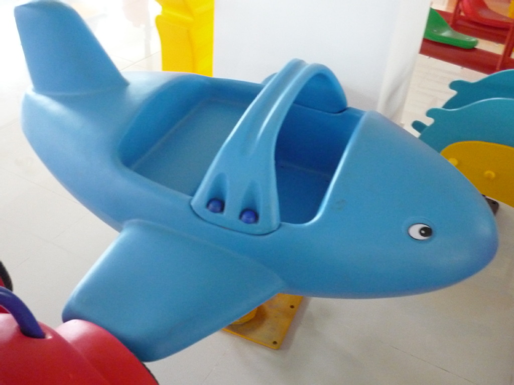 瑞安市瑞碧游乐玩具模具厂 供应信息 组合滑梯 滚塑模具.