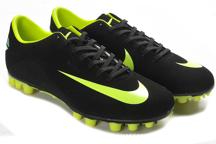 2012耐克新款刺客8代足球鞋tpu