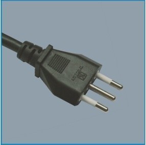 意大利三芯插头(可配标准c13品字尾)