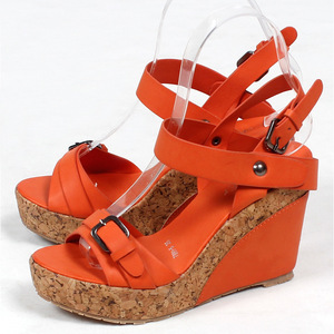 品牌女凉鞋清仓