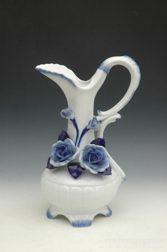 景德镇陶瓷花瓶 青花花瓶 个性创意 时尚摆件 (可批发零售) 挚爱