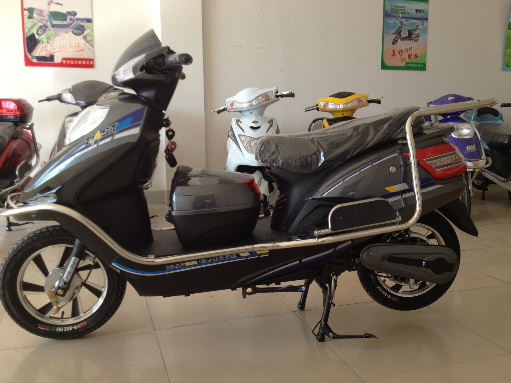 新款大力神豪华电动车(48,64,72,96v)