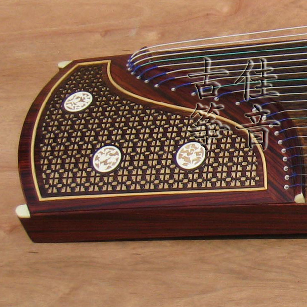 扬州佳音古筝 厂家直销 酸技木扦雕古筝 a035 包邮特惠