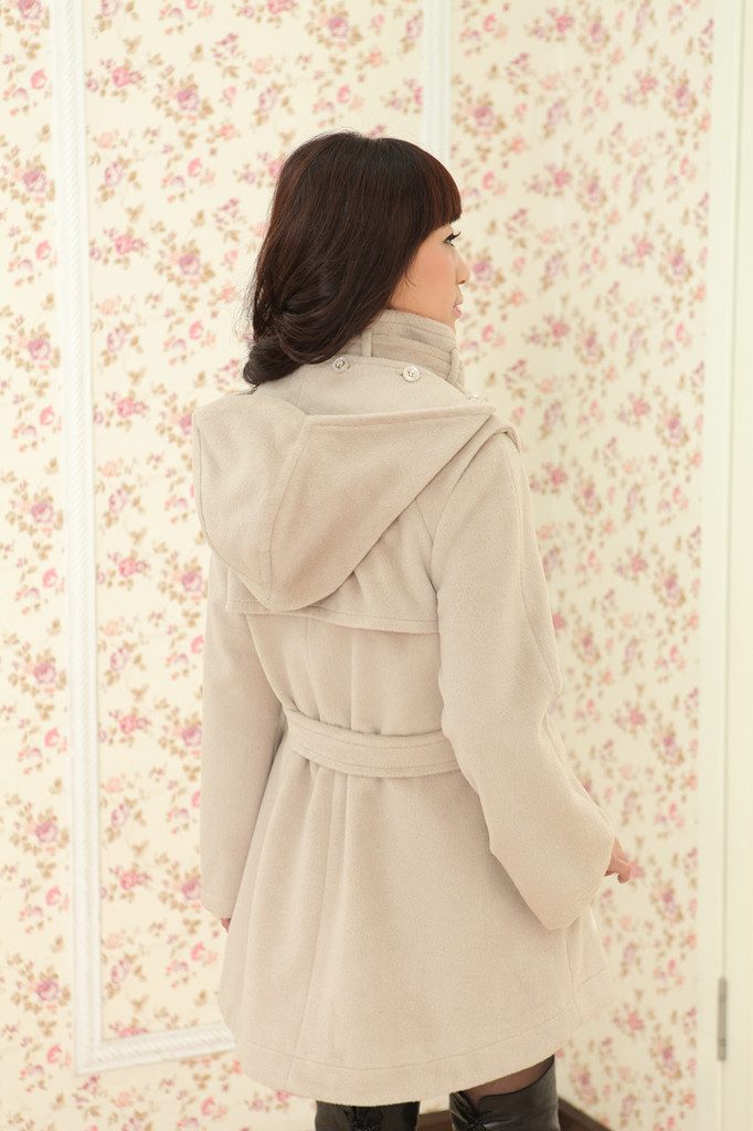 希音品牌女装采用高级面料立体裁剪技术加工制作