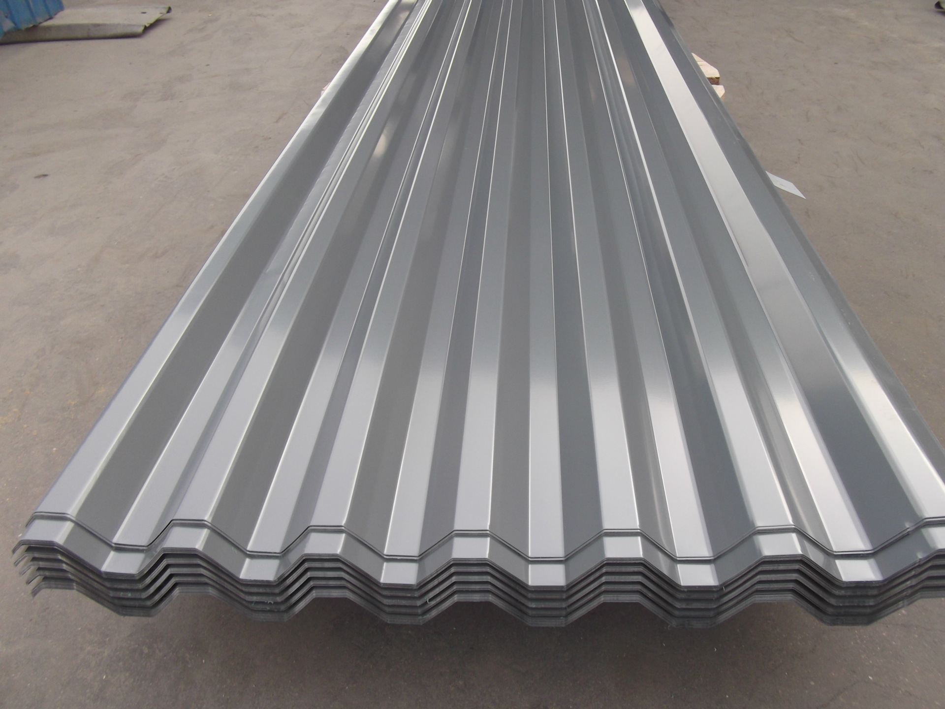 厂家承接屋顶彩钢瓦 低价彩钢瓦批发 欢迎购买