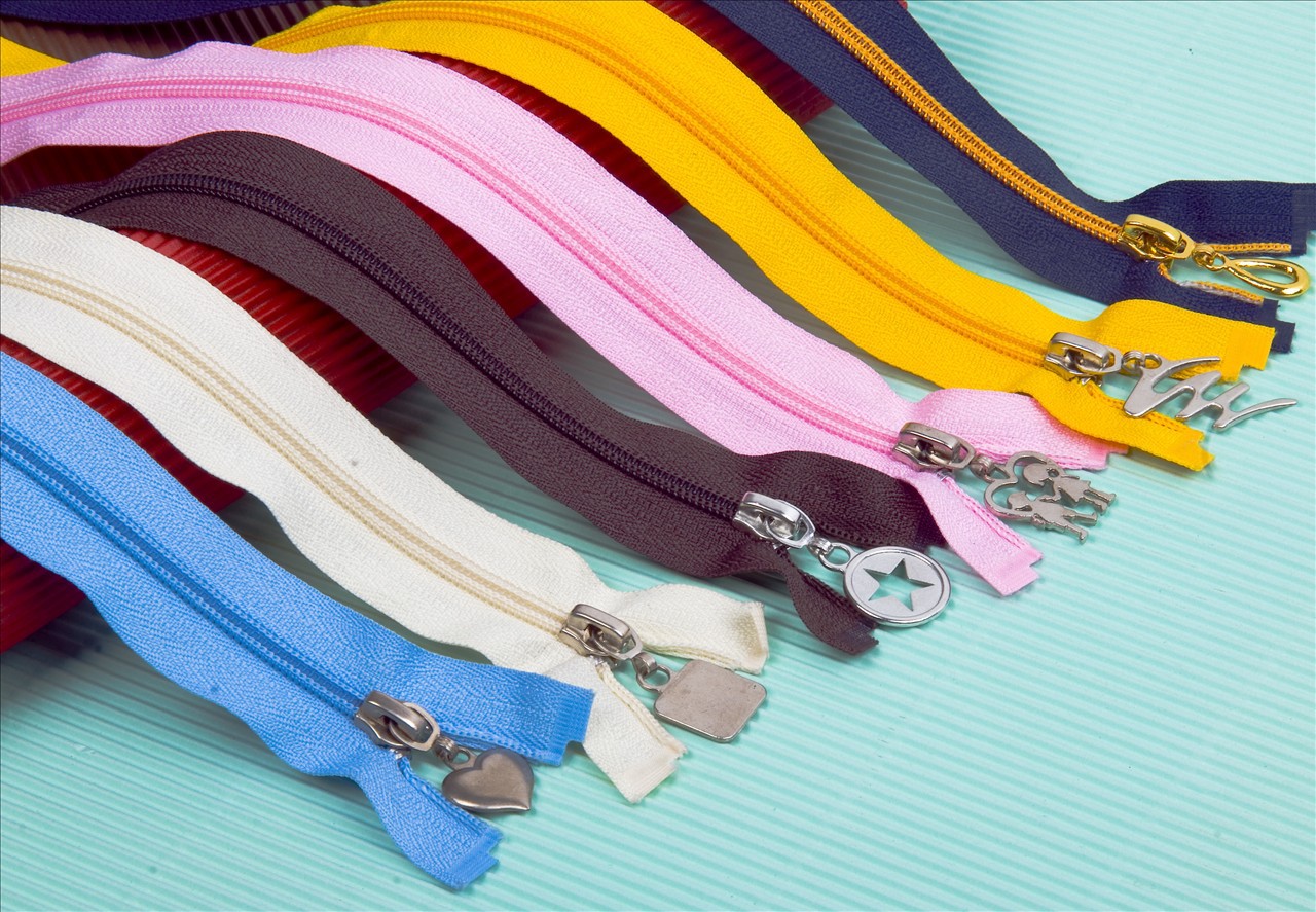 批发3号,5号,8号金属拉链,尼龙拉链,树脂闭口拉链